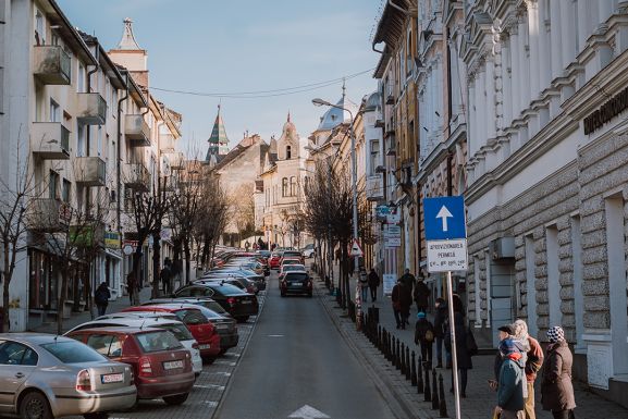Gyalogosbaráttá válhat Marosvásárhelyen a Bolyai utca